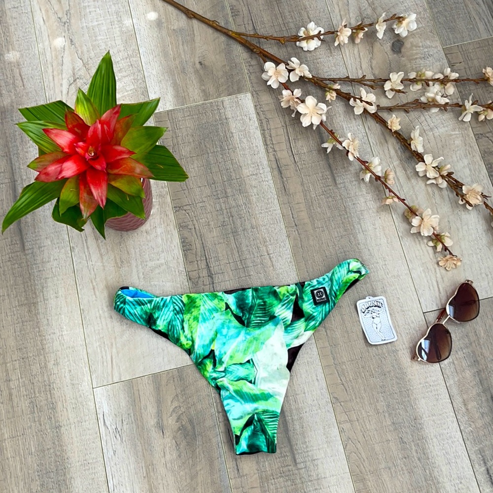 JOLYN Swim Bottom //RARE// - Picture 2 of 6